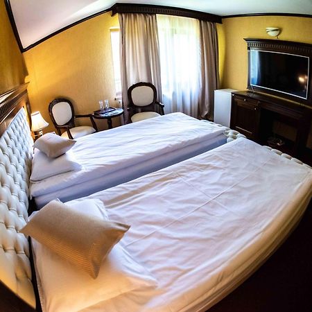 Hotel Trei Brazi Băile Olăneşti Екстериор снимка